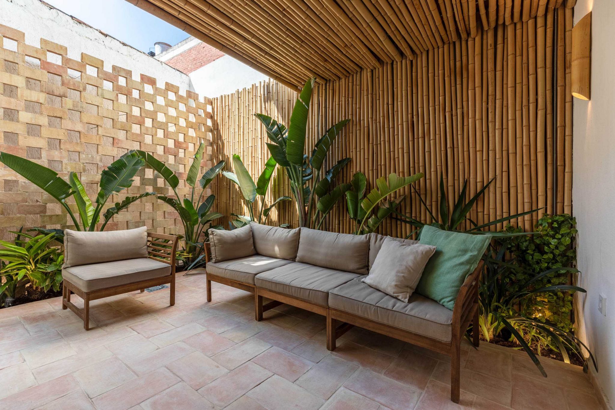 TERRAZA EXTERIOR TROPICAL MURCIA DISEÑO INTERIOR ALBERTO GARCÍA