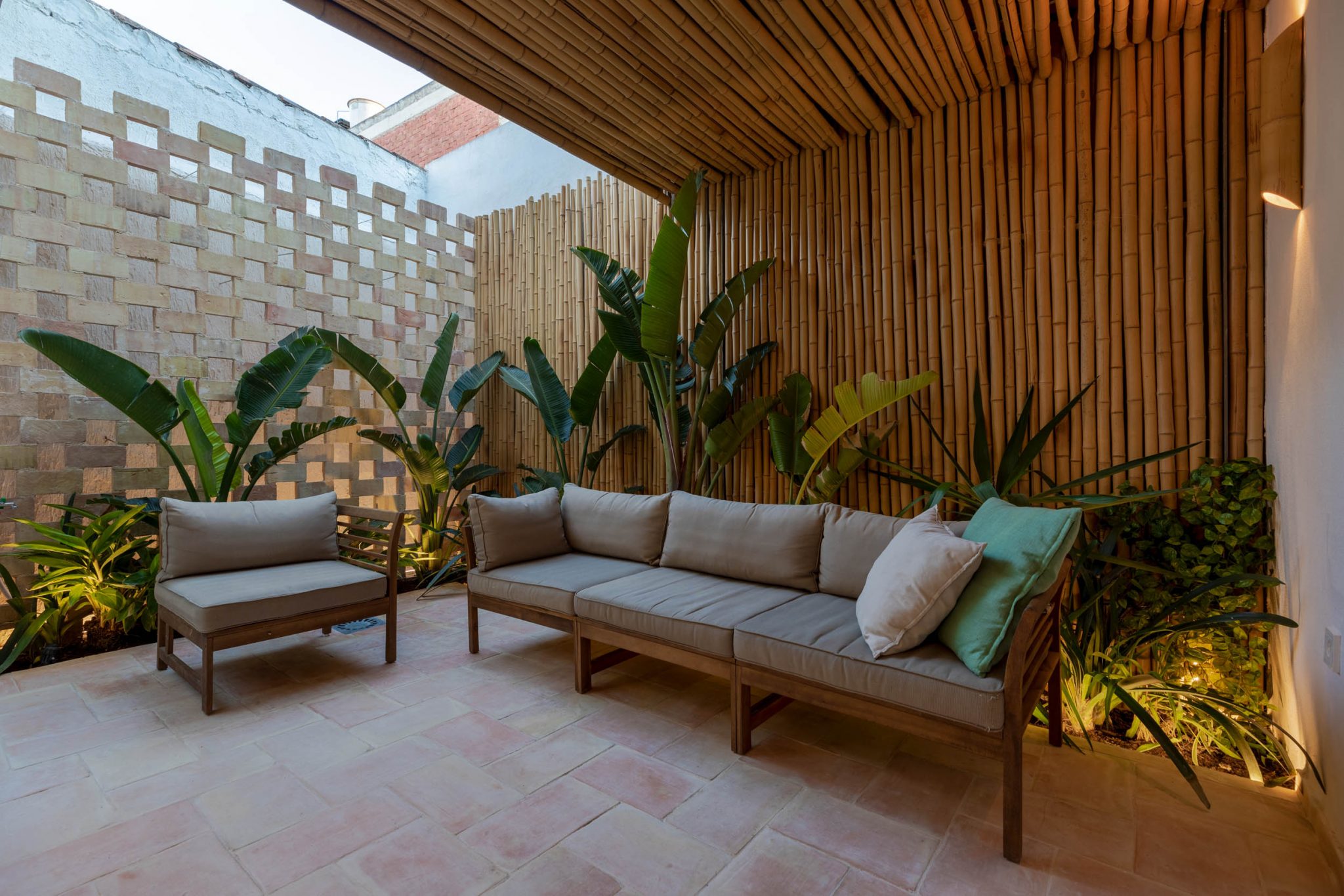 iluminación patio exterior diseño interior Alberto García