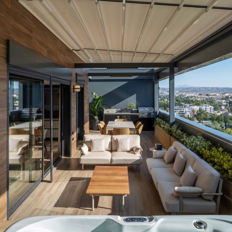 terraza-jacuzzi-zona-estar-comedor-cocina-exterior-alberto-garcia-diseno-interior