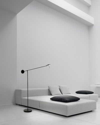 lampara-pie-invisible-leds-c4-1