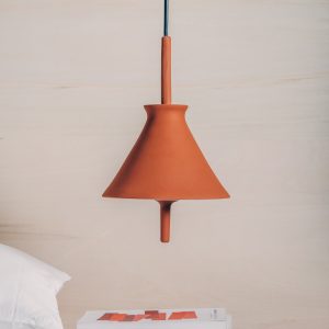 lámpara suspendida barro ceramica alberto garcia Murcia Interiorismo
